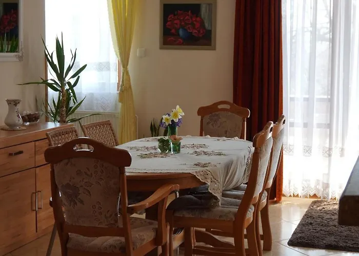 Julia Balatonalmádi